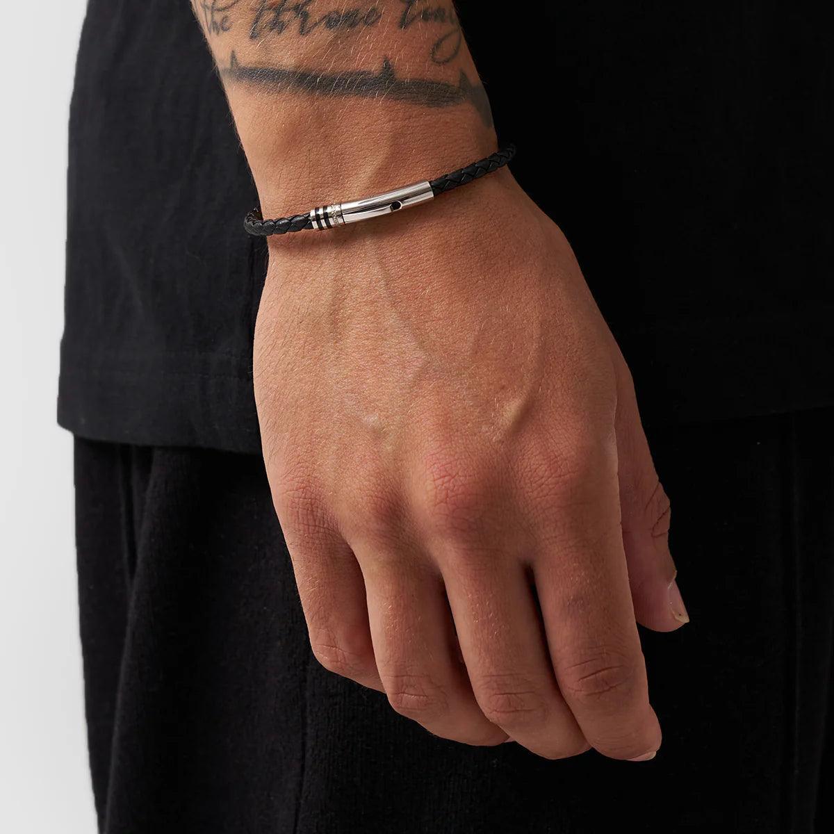 Pulseira de Couro Preta Olivetti