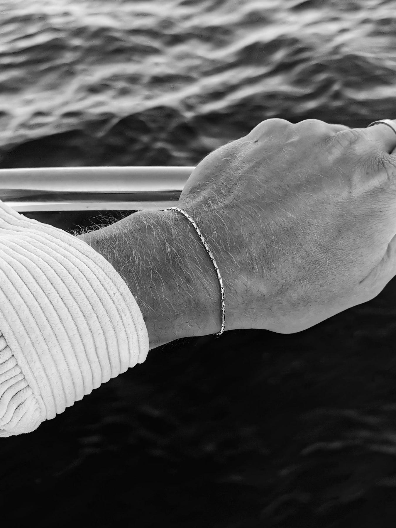 Pulseira Wire Olivetti